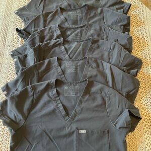 Figs Women’s Charcoal Catarina Scrub Top - Size Small